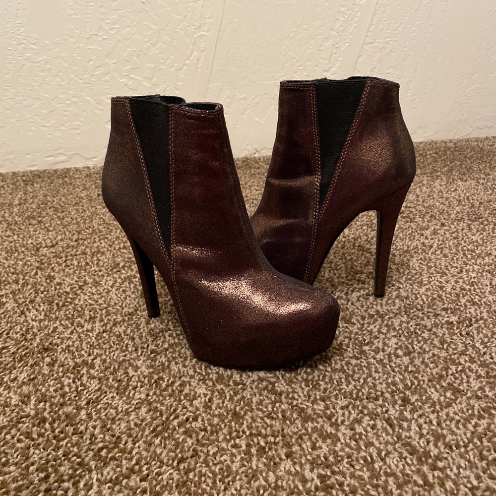 HP🎉Rock & Republic Glitzy Bronze Stiletto Booties - Picture 2 of 4